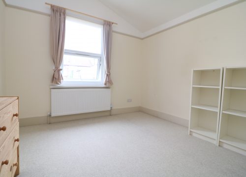 3 Bedroom House Located Within Close Proximity To Plaistow Underground Station